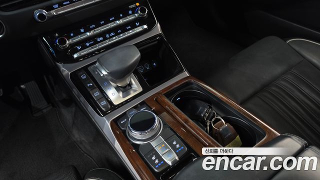 Genesis EQ900 2017 — photo 12