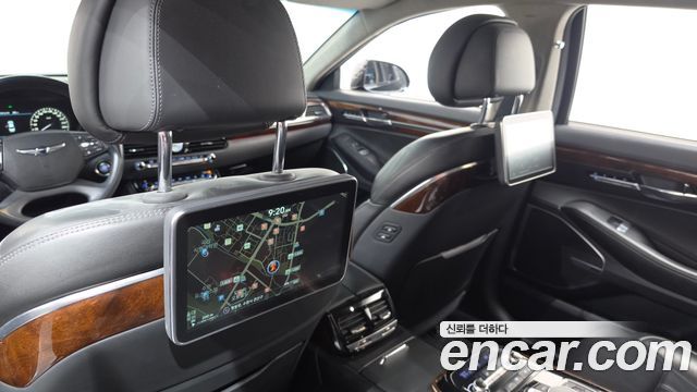 Genesis EQ900 2017 — photo 26