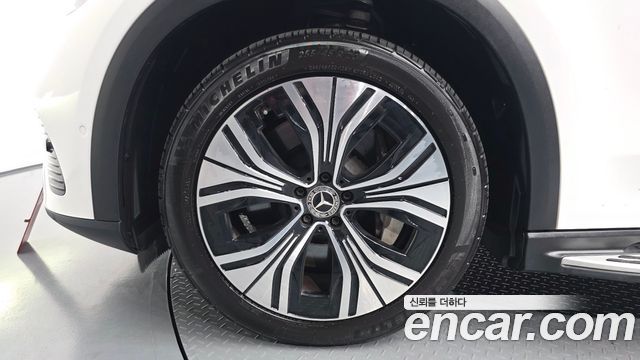 Mercedes-Benz EQE 2023 — photo 5