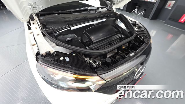 Mercedes-Benz EQE 2023 — photo 6