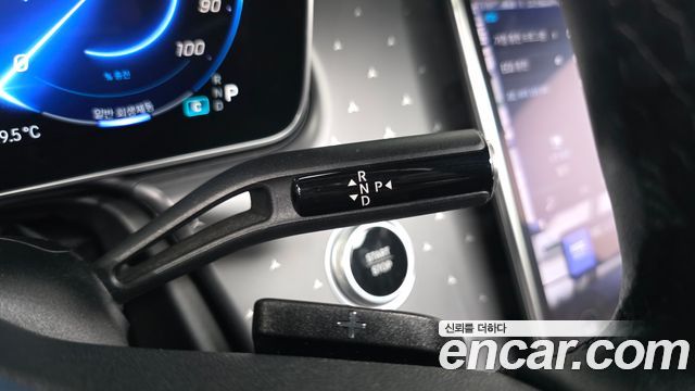Mercedes-Benz EQE 2023 — photo 12