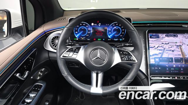 Mercedes-Benz EQE 2023 — photo 19