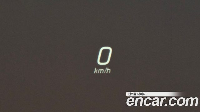 Mercedes-Benz EQE 2023 — photo 22