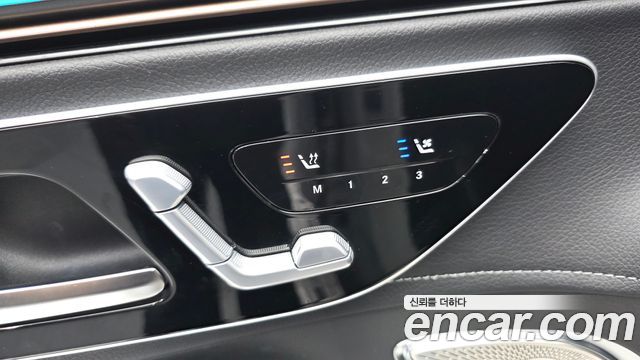 Mercedes-Benz EQE 2023 — photo 25