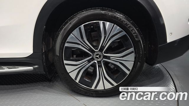 Mercedes-Benz EQE 2023 — photo 7