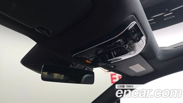 Mercedes-Benz EQE 2023 — photo 28