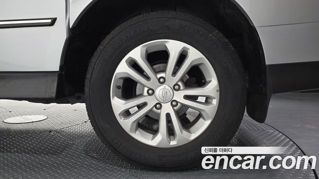 KG Mobility KORANDO 2017 — photo 7