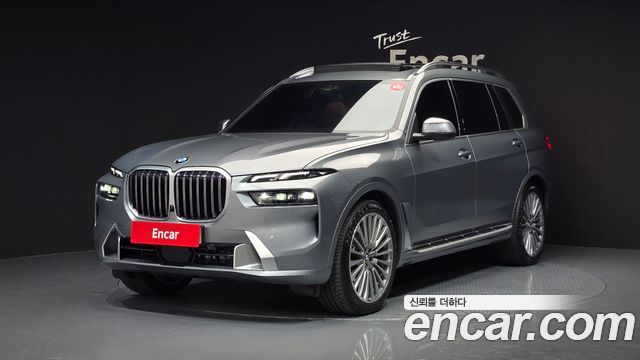 BMW X7 2025 — photo 1