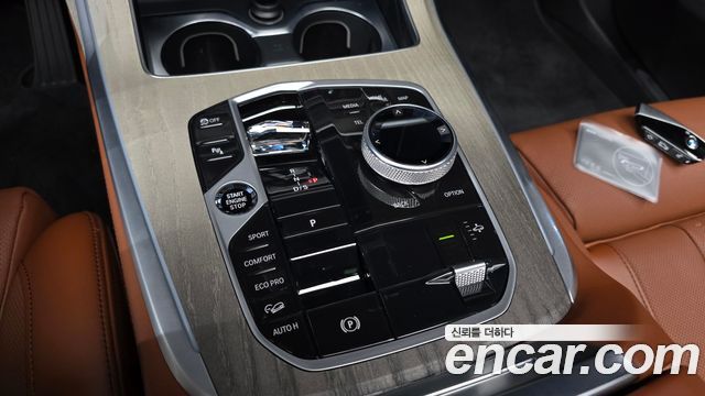 BMW X7 2025 — photo 12