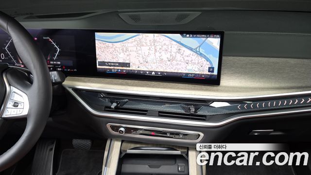 BMW X7 2025 — photo 19