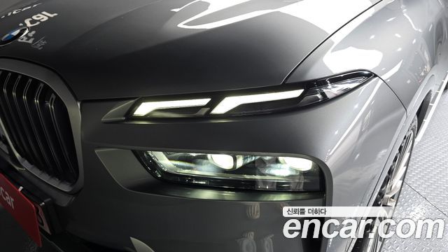 BMW X7 2025 — photo 8