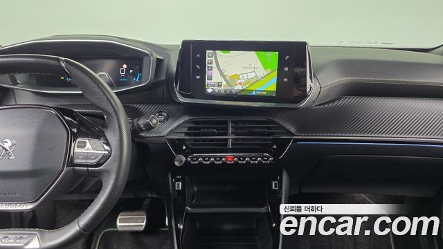 Peugeot 2008 2021 — photo 20