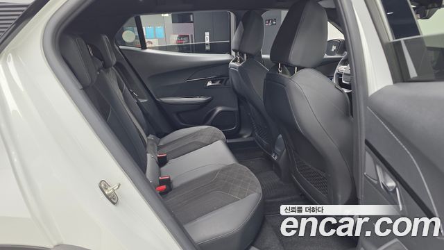 Peugeot 2008 2021 — photo 16