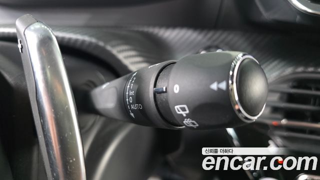 Peugeot 2008 2021 — photo 29