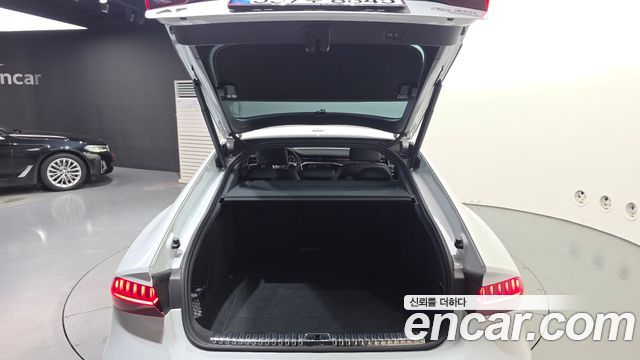 Audi A7 2020 — photo 26