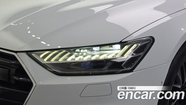 Audi A7 2020 — photo 8