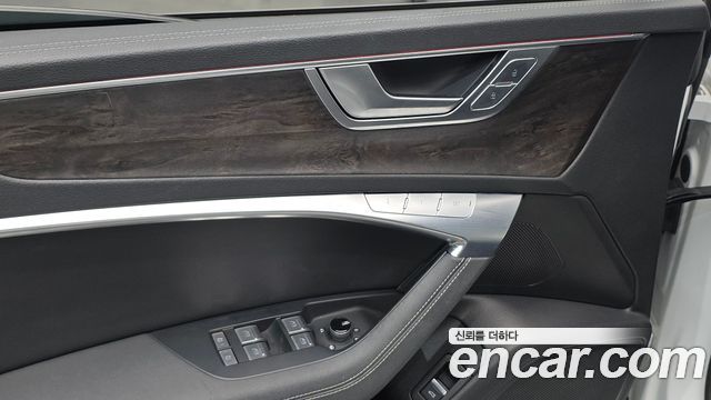 Audi A7 2020 — photo 16