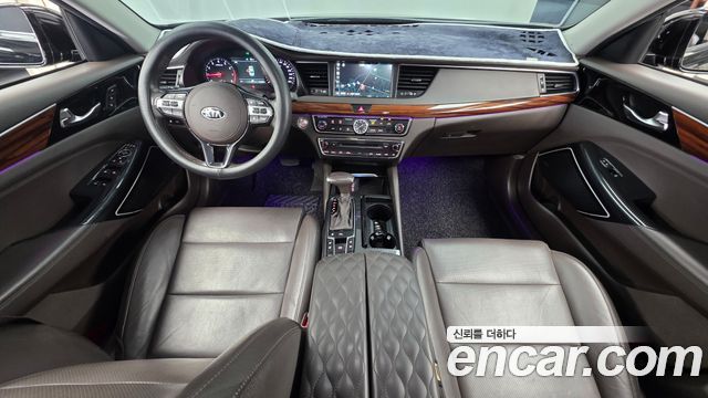 Kia K7 2016 — photo 10