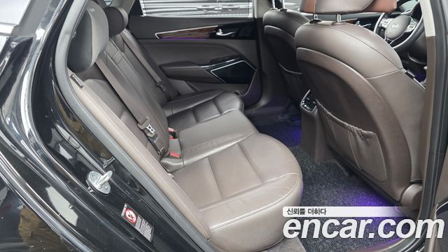 Kia K7 2016 — photo 17