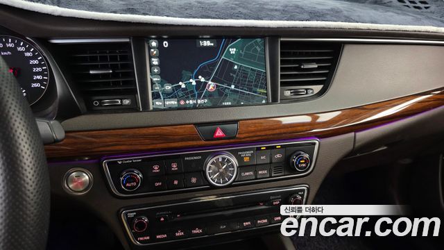 Kia K7 2016 — photo 19