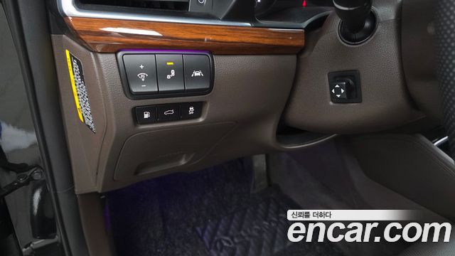 Kia K7 2016 — photo 23