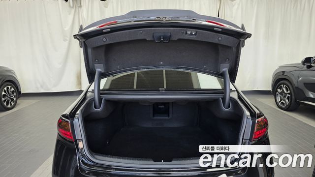 Kia K7 2016 — photo 26