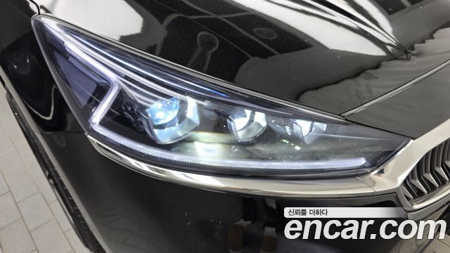 Kia K7 2016 — photo 8