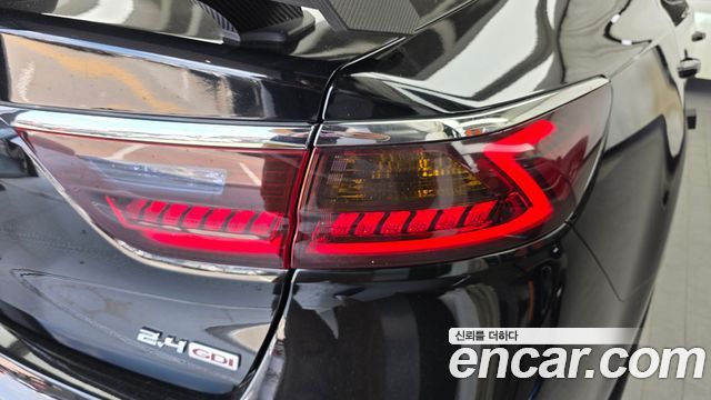 Kia K7 2016 — photo 9
