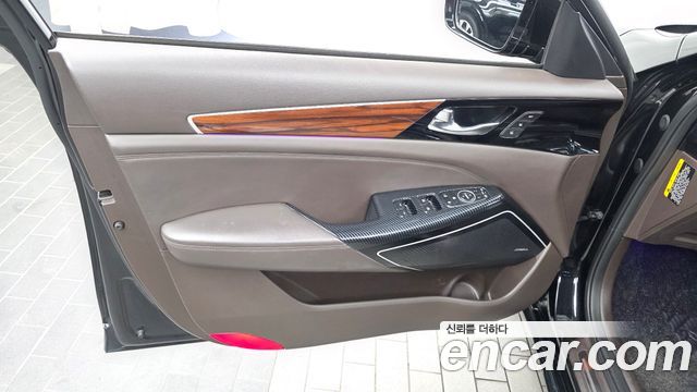 Kia K7 2016 — photo 14
