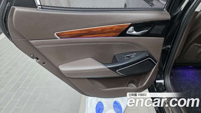 Kia K7 2016 — photo 15