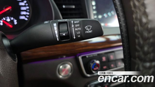 Kia K7 2016 — photo 28