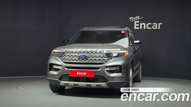Ford Explorer 2021 — photo 3