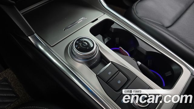 Ford Explorer 2021 — photo 12
