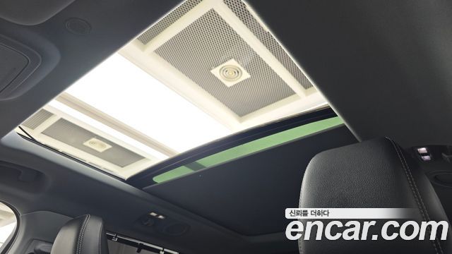 Ford Explorer 2021 — photo 21