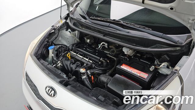 Kia pride 2014 — photo 6