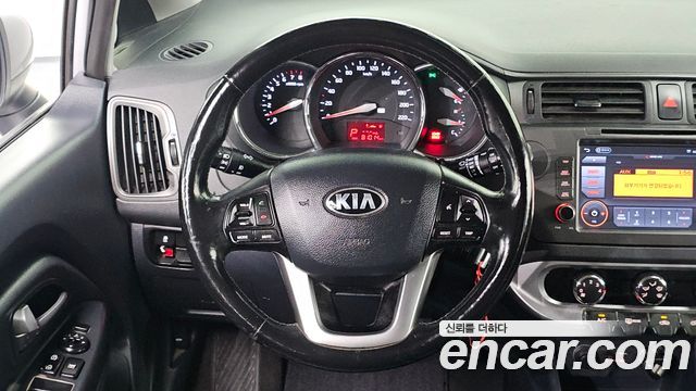 Kia pride 2014 — photo 19