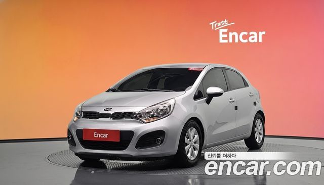 Kia pride 2014 — photo 1