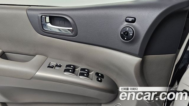 Kia Canival 2013 — photo 24