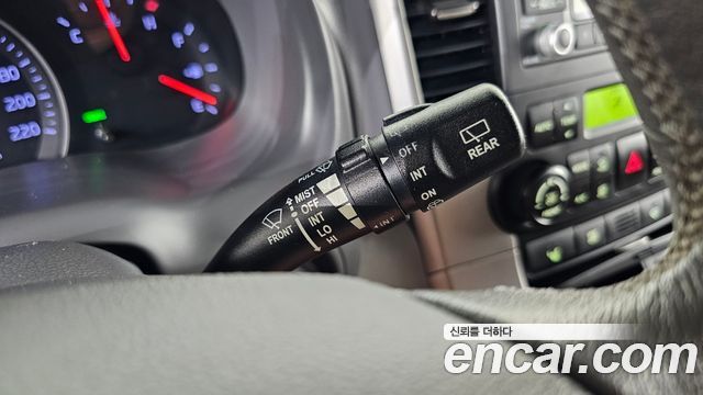 Kia Canival 2013 — photo 28