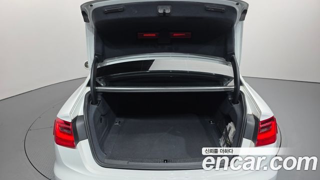Audi A6 2013 — photo 20