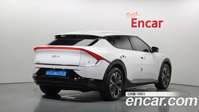 Kia EV6 2024 — photo 2