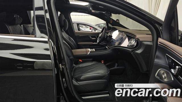 Mercedes-Benz EQS 2023 — photo 17