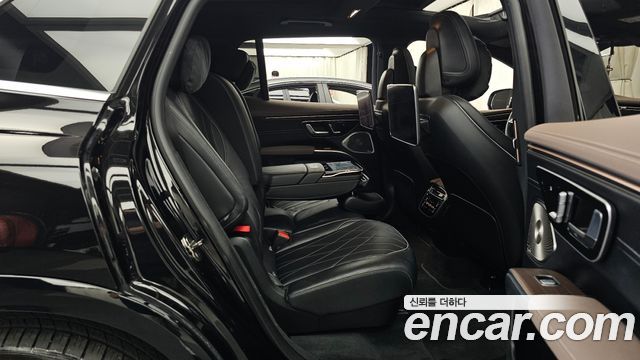 Mercedes-Benz EQS 2023 — photo 18