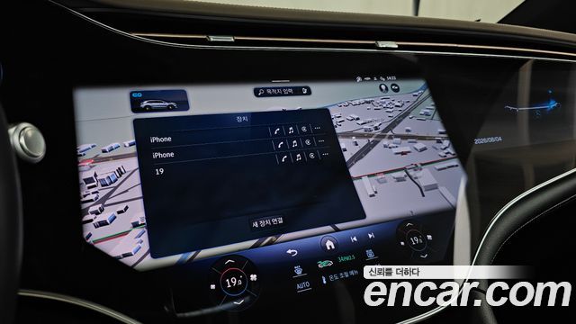 Mercedes-Benz EQS 2023 — photo 36