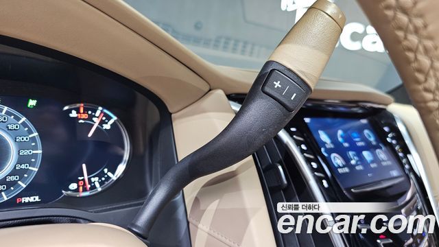 Cadillac Escalade 2020 — photo 12