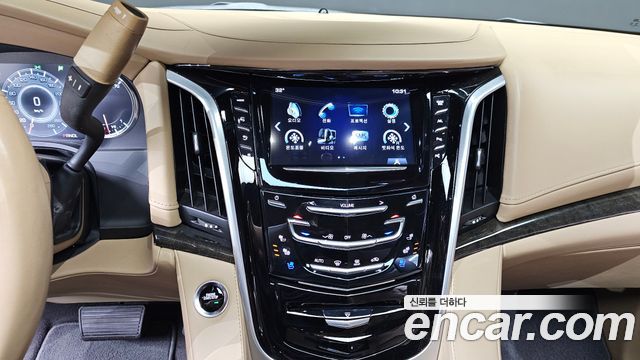 Cadillac Escalade 2020 — photo 20