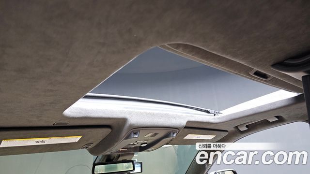 Cadillac Escalade 2020 — photo 24