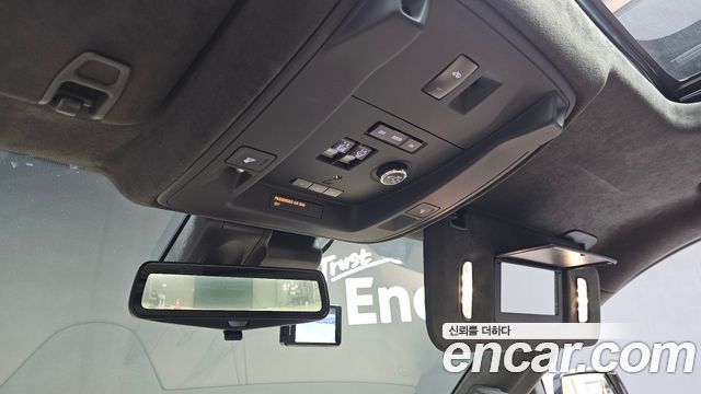 Cadillac Escalade 2020 — photo 27