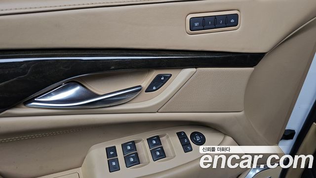 Cadillac Escalade 2020 — photo 30