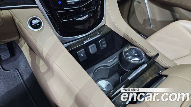 Cadillac Escalade 2020 — photo 34